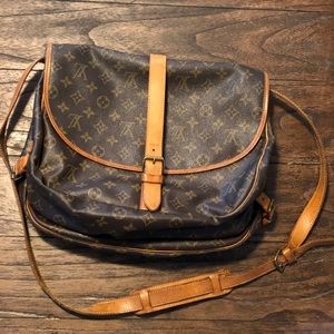 Authentic Louis Vuitton Messenger Bag
